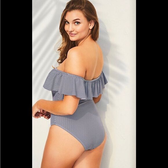 Uncommon Sense Off-Shoulder Ruffle One-Piece Swimsuit XL - Picture 2 of 11